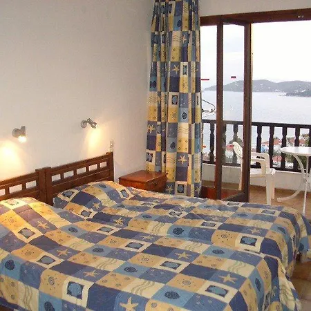 Rene Hotel 2*