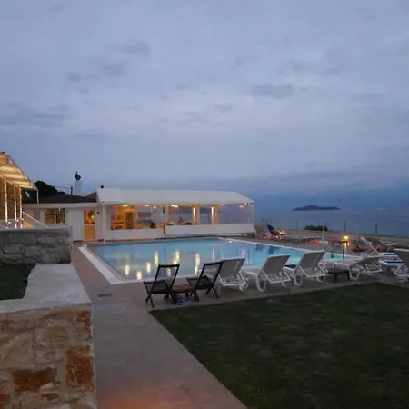 Rene Skiathos Town